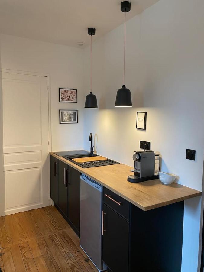 Le Manoir Des Lys Apartman Tilly-sur-Seulles Kültér fotó