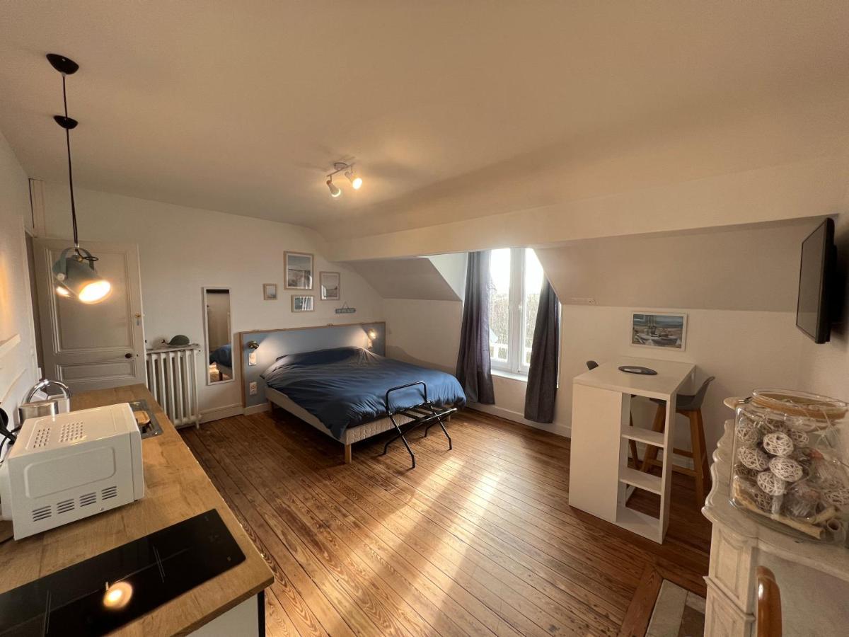 Le Manoir Des Lys Apartman Tilly-sur-Seulles Kültér fotó